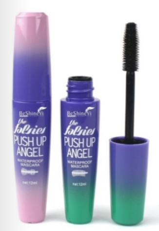 High-quality lips with innovative color pigments for a flawless finish on any face shape